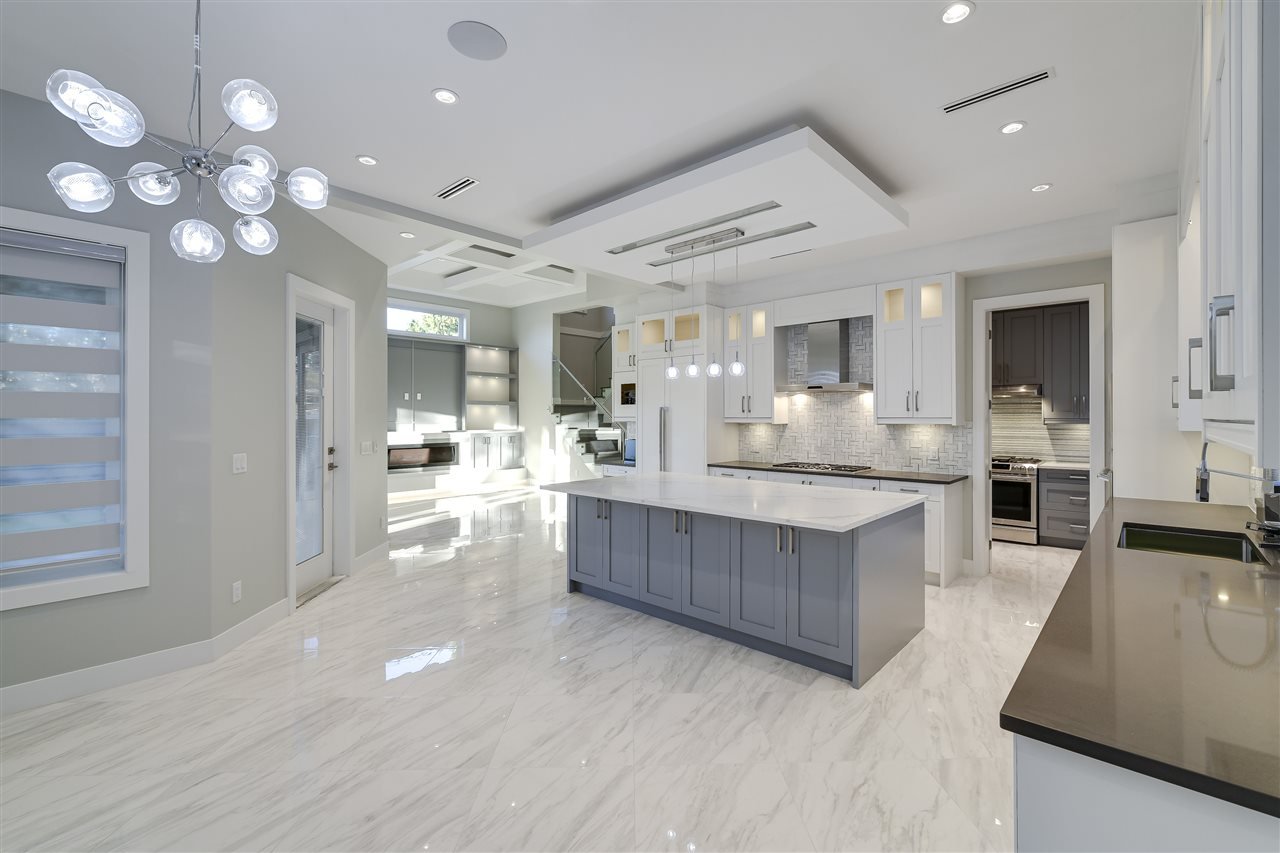 Kitchen 4